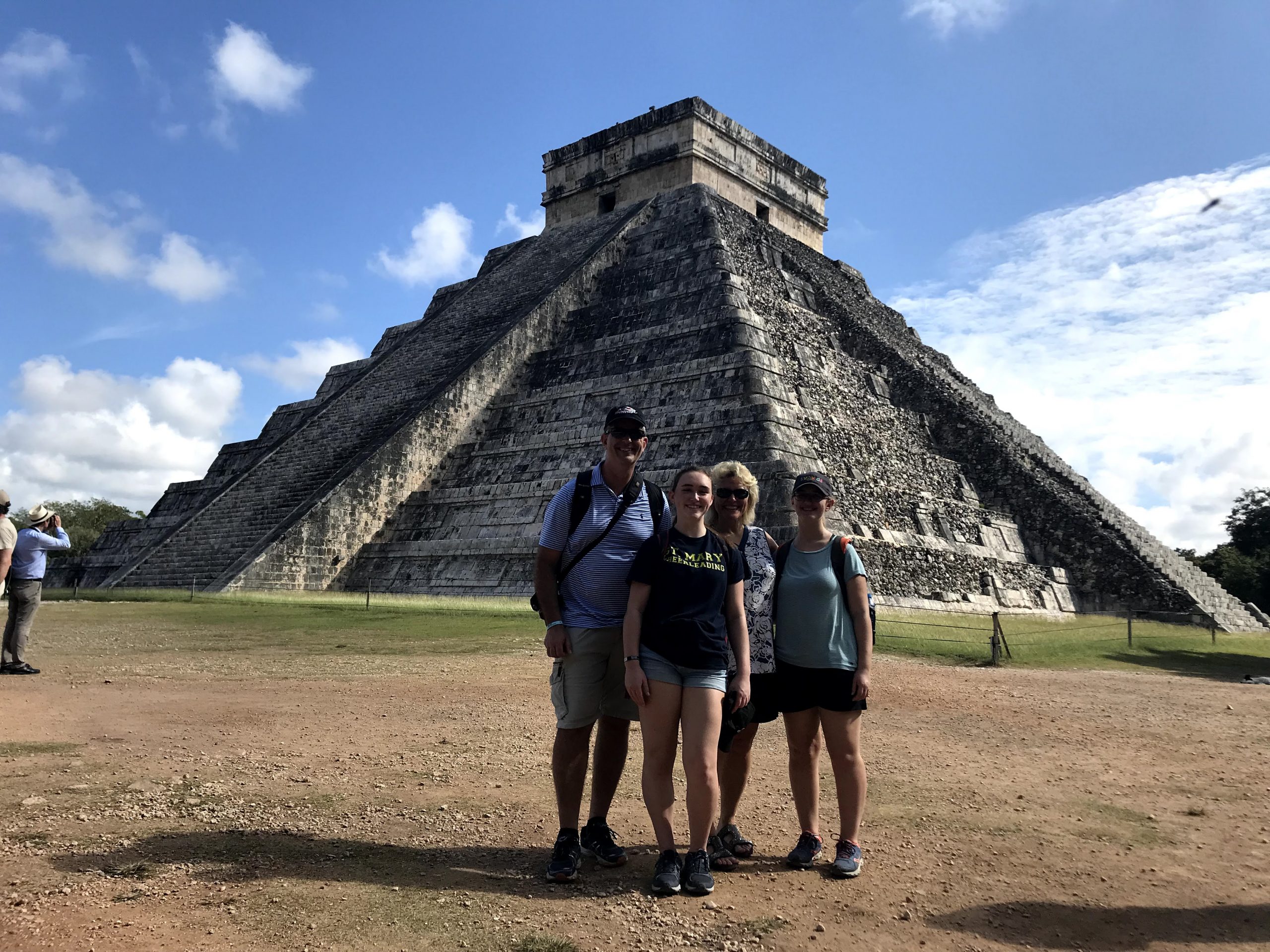 Exploring the Marvels of Chichen Itza!